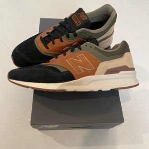 New Balance 997H Sneakers (CM997HWD)
